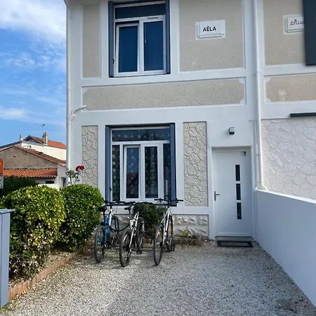 Semesterbostad Maison De *