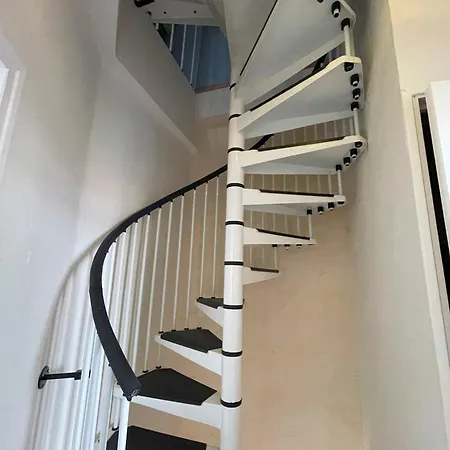 Maison De